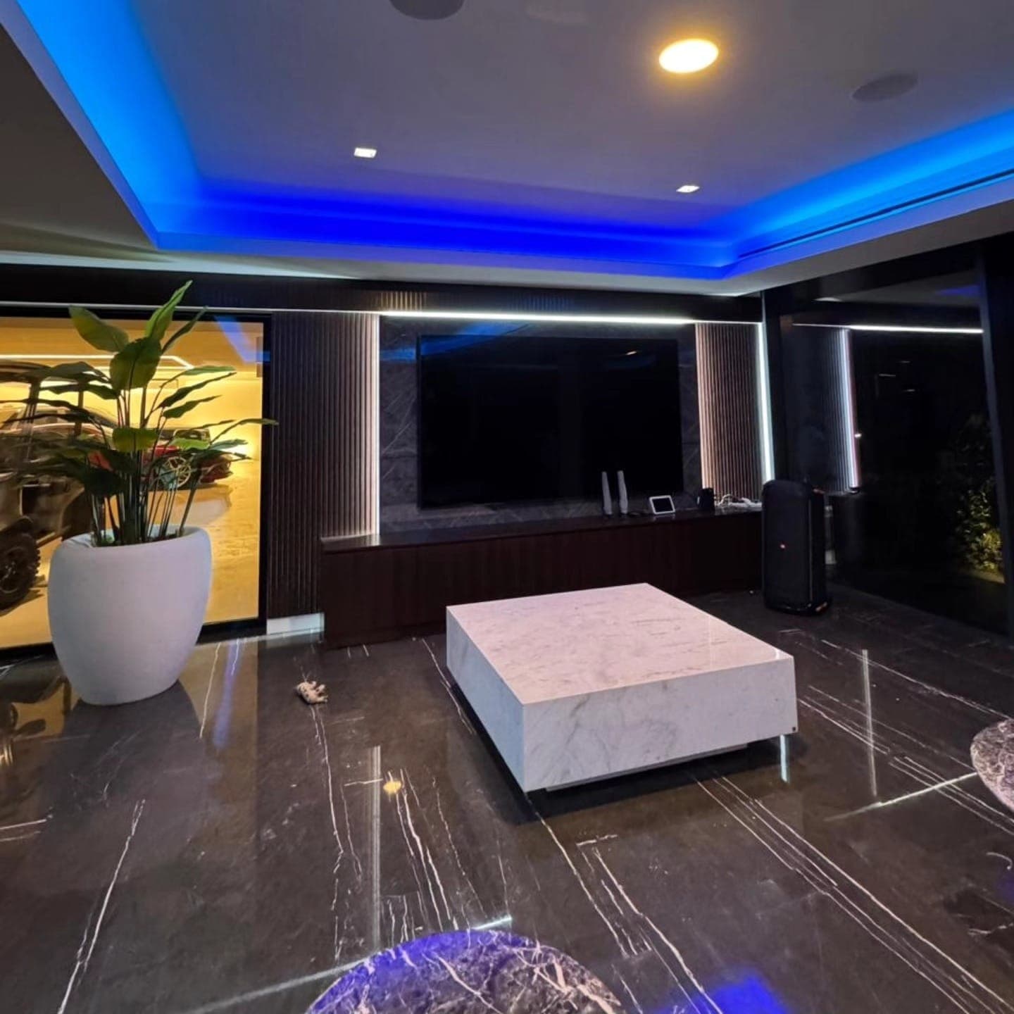 Gypsum & False Ceilings by Al Tareeq Decor