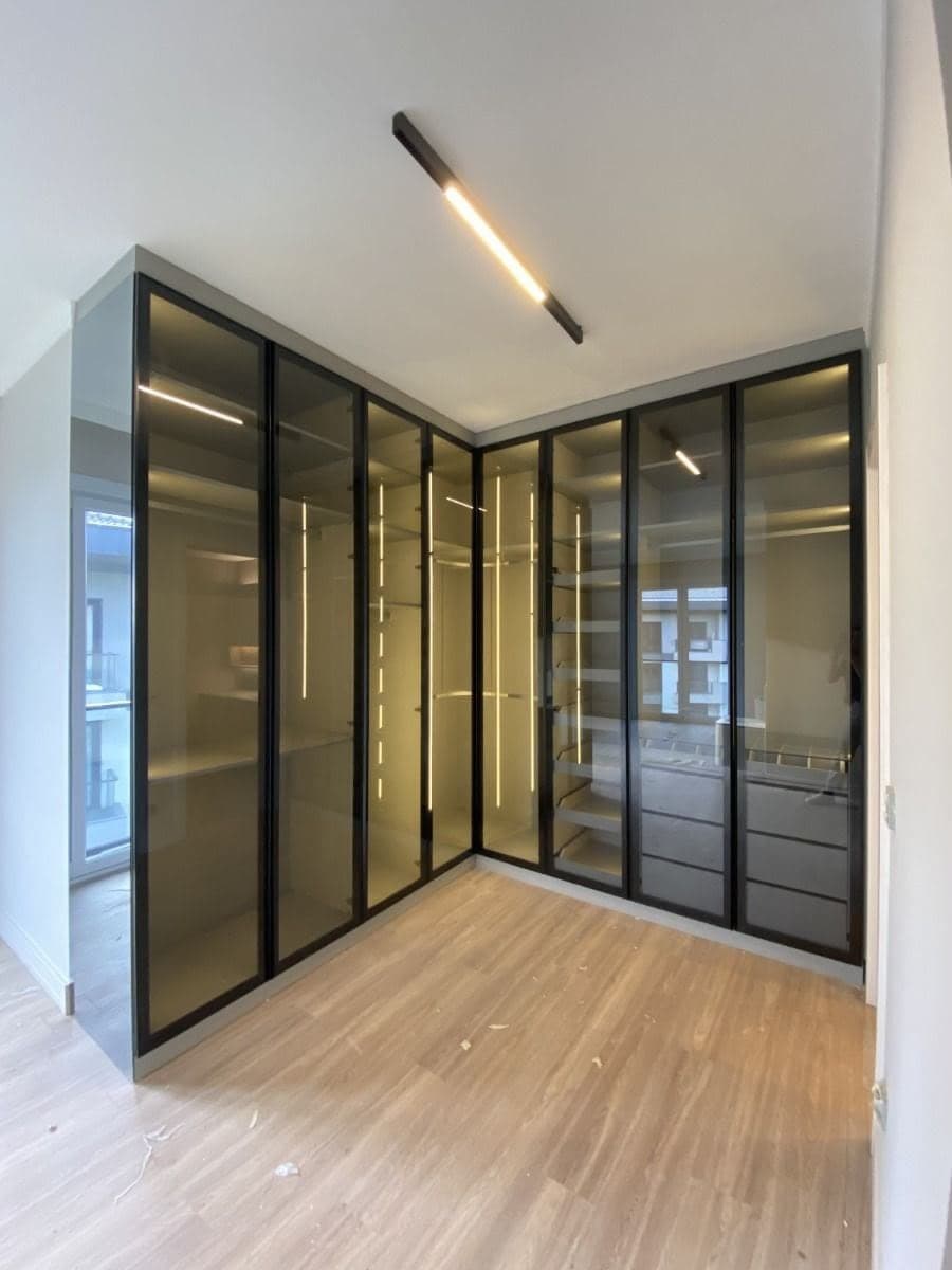 Custom Wardrobes & Closets by Al Tareeq Decor